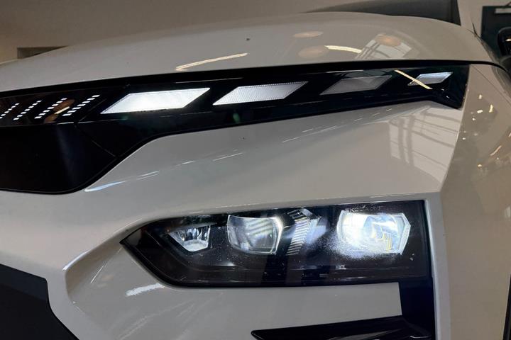 Hvid Skoda Elroq fra 2026