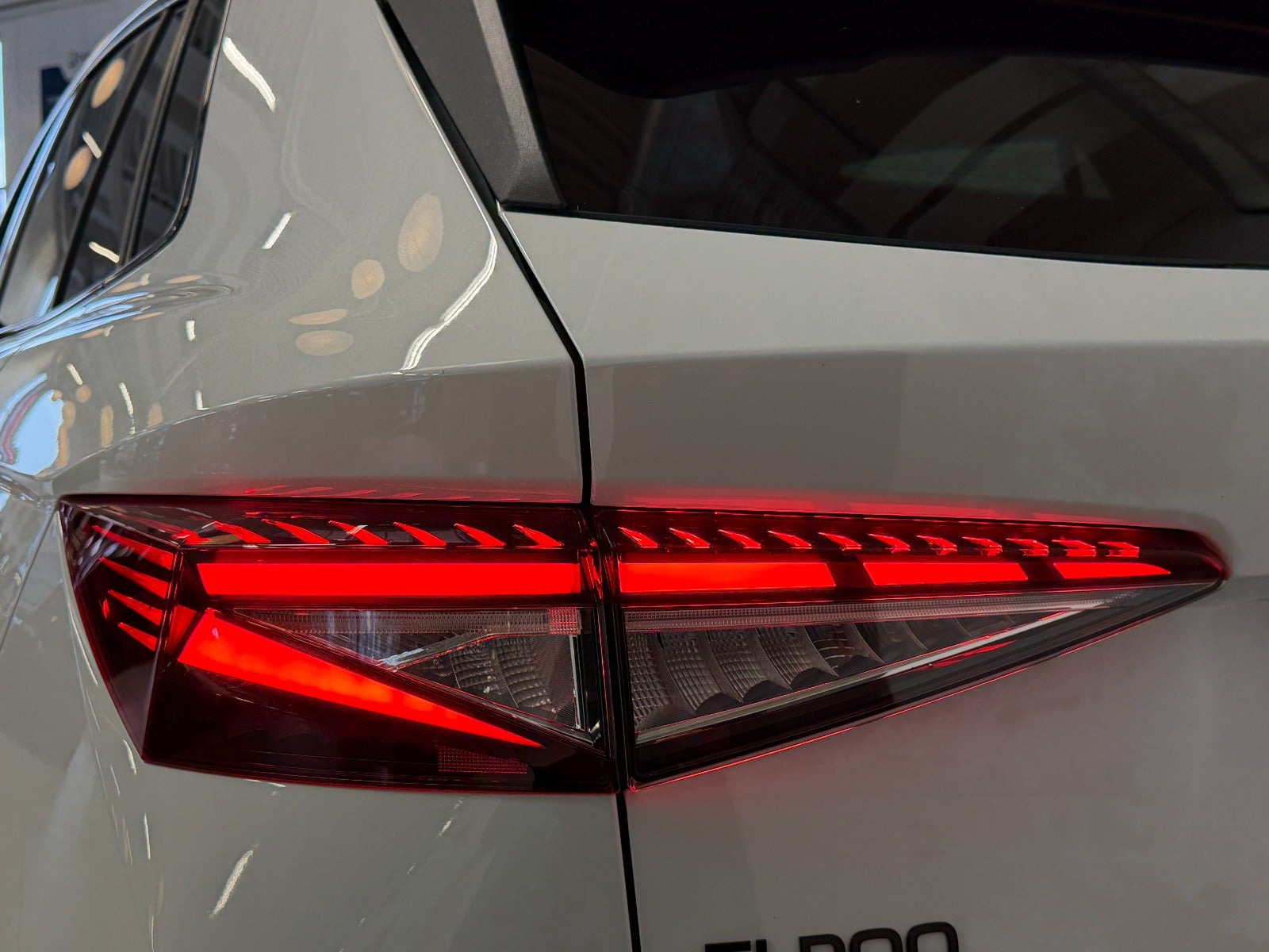 Hvid Skoda Elroq fra 2026