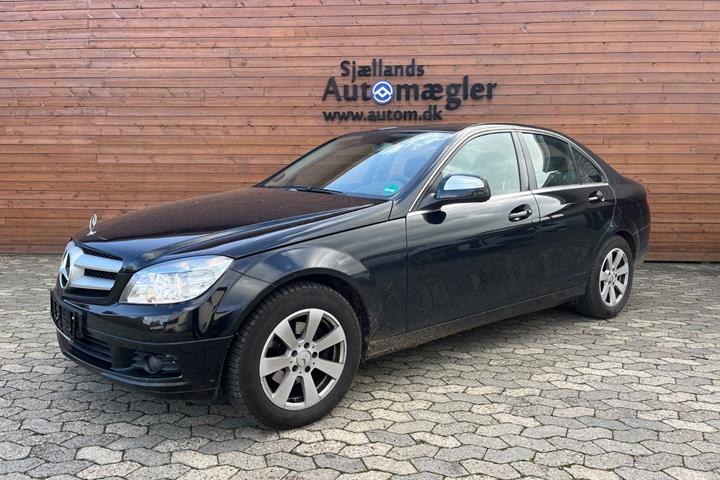 Sort Mercedes C180 fra 2007