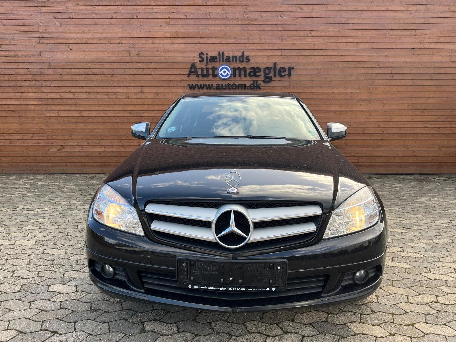 Sort Mercedes C180 fra 2007