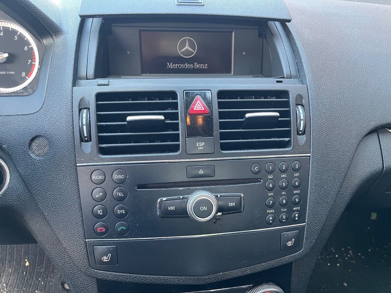 Sort Mercedes C180 fra 2007
