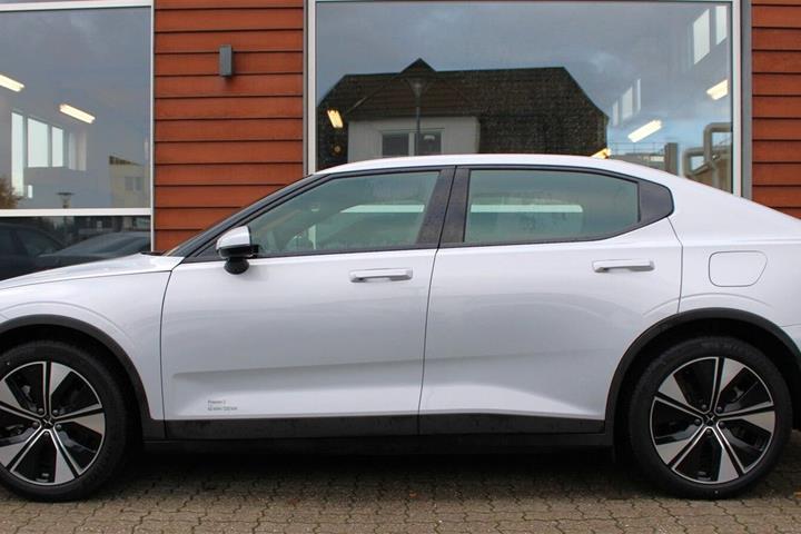 Hvid Polestar 2 fra 2024