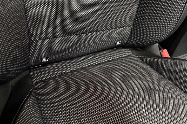 Blå Renault Captur fra 2021