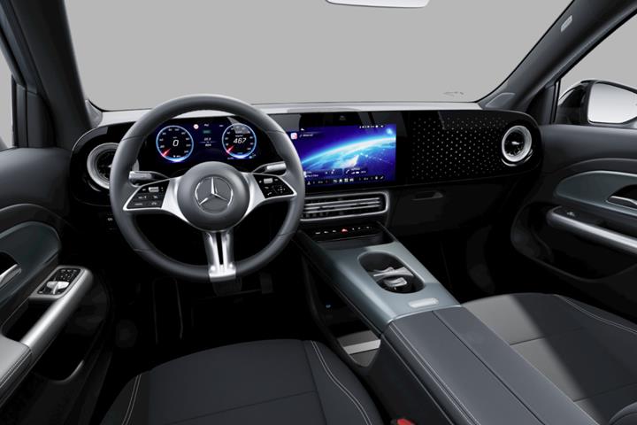 Sølv Mercedes GLB250+ fra 2026