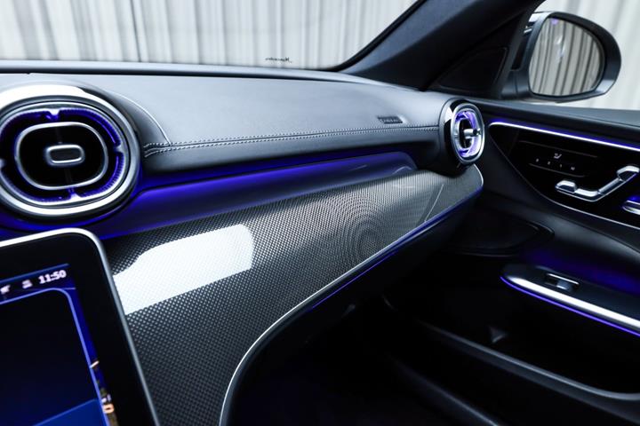Sort Mercedes C300 e fra 2022