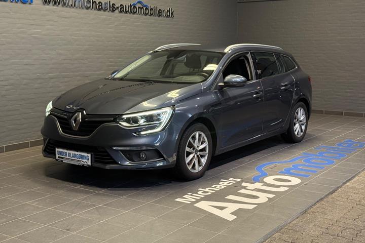 Grå Renault Megane IV fra 2018