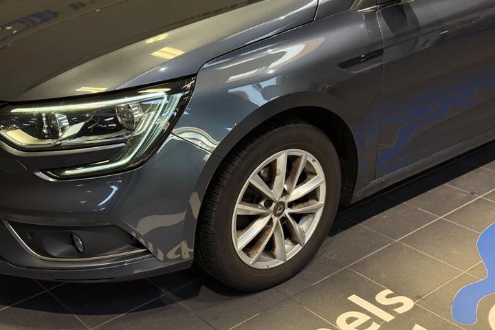 Grå Renault Megane IV fra 2018