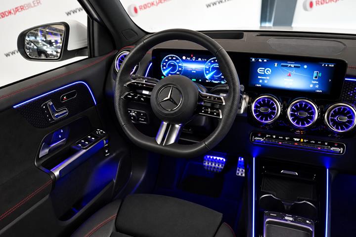 Hvid Mercedes EQB250+ fra 2025