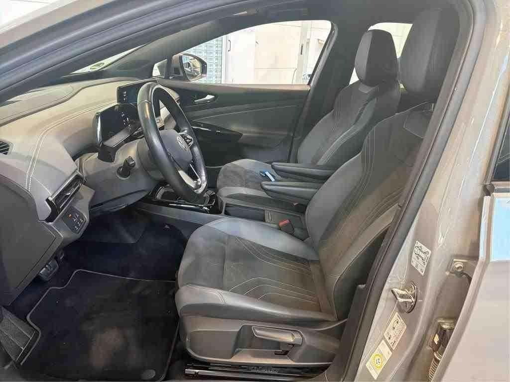 Grå VW ID.4 fra 2023