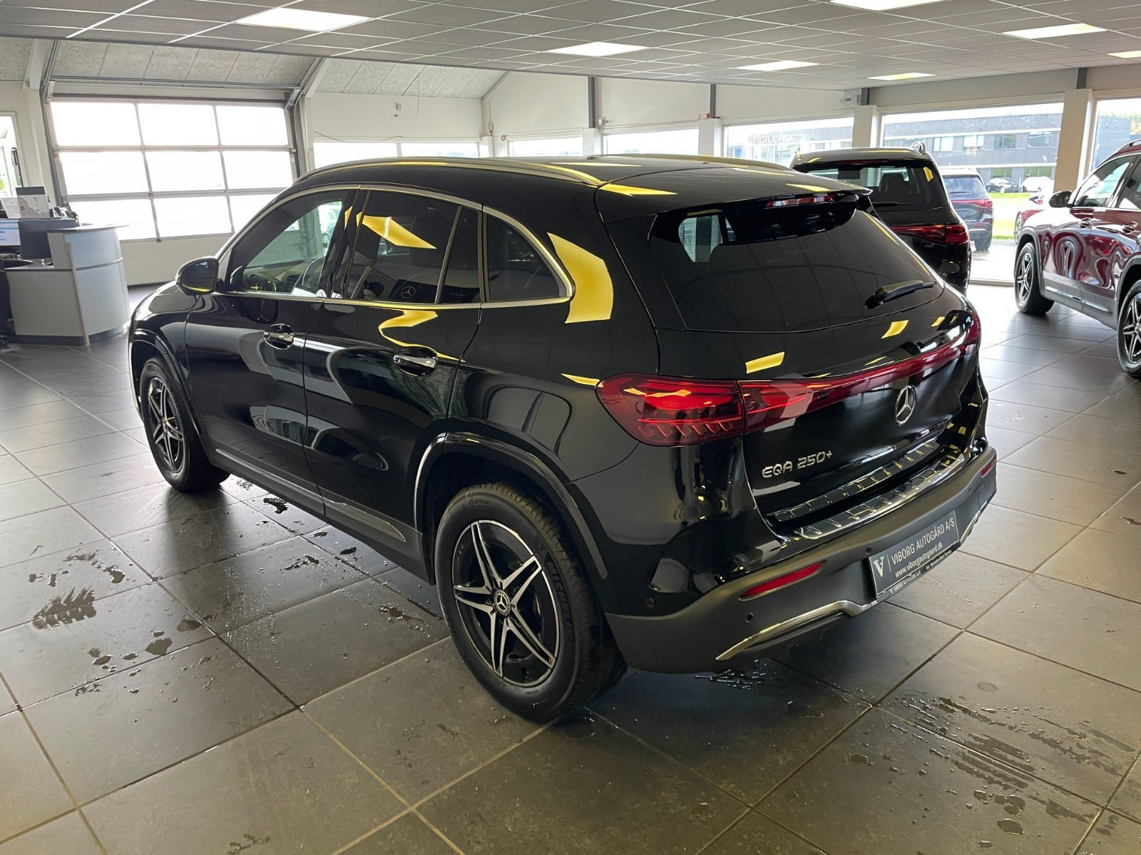 Sort Mercedes EQA250+ fra 2025