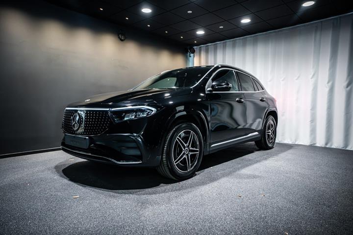 Sort Mercedes EQA250+ fra 2025