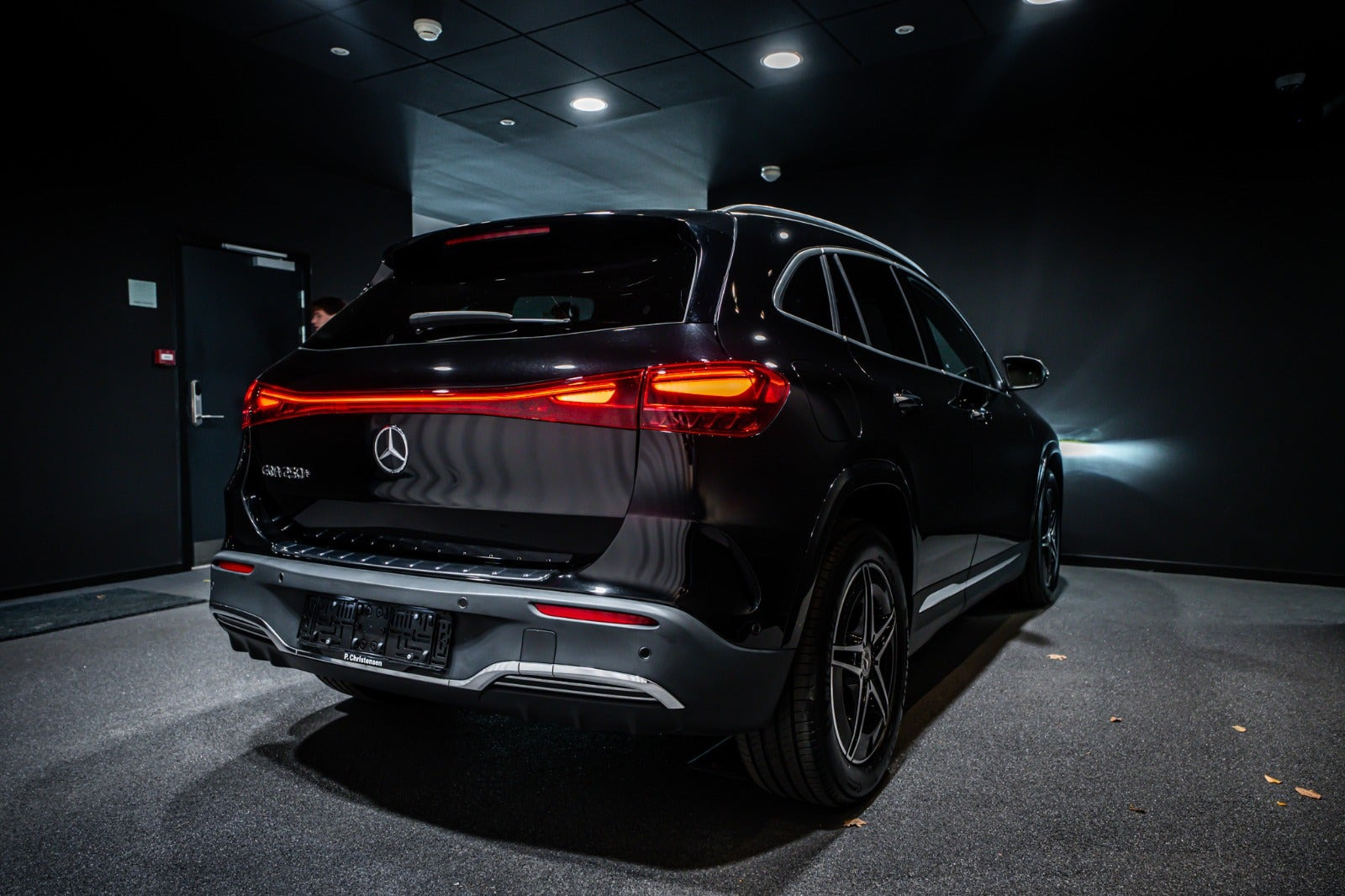 Sort Mercedes EQA250+ fra 2025