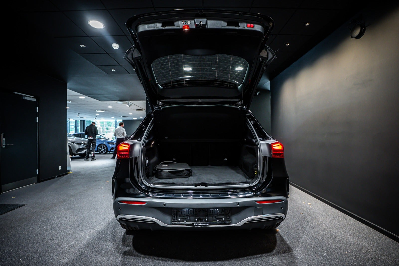 Sort Mercedes EQA250+ fra 2025
