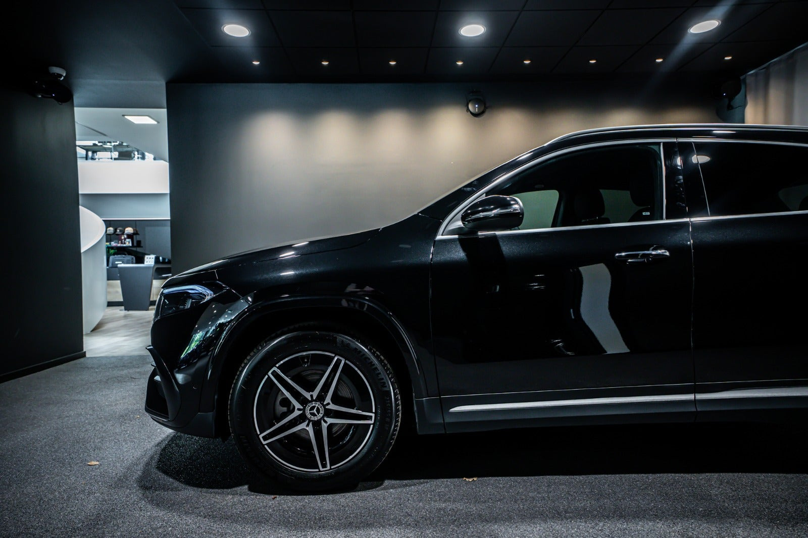 Sort Mercedes EQA250+ fra 2025