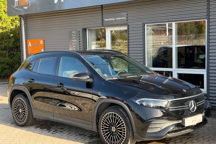 Sort Mercedes EQA250+ fra 2022