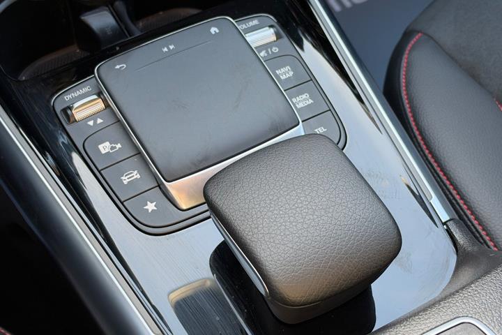 Sort Mercedes EQA250+ fra 2022