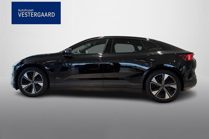 Sort Polestar 4 fra 2026