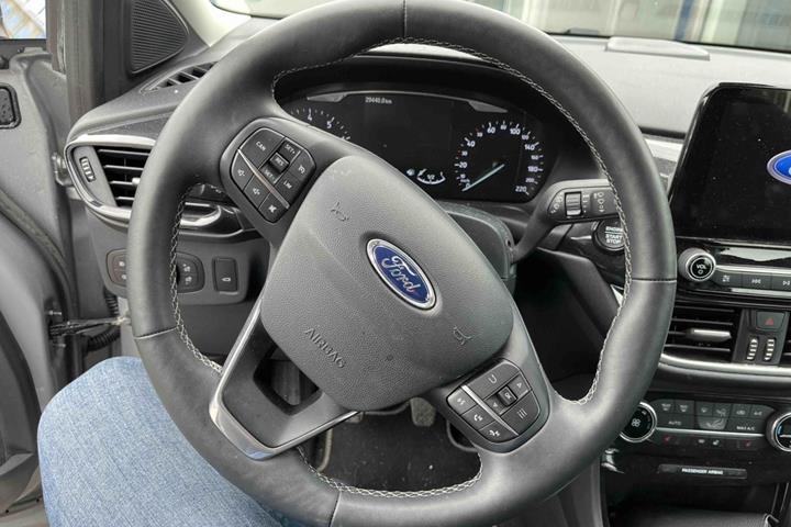 Grå Ford Puma fra 2020