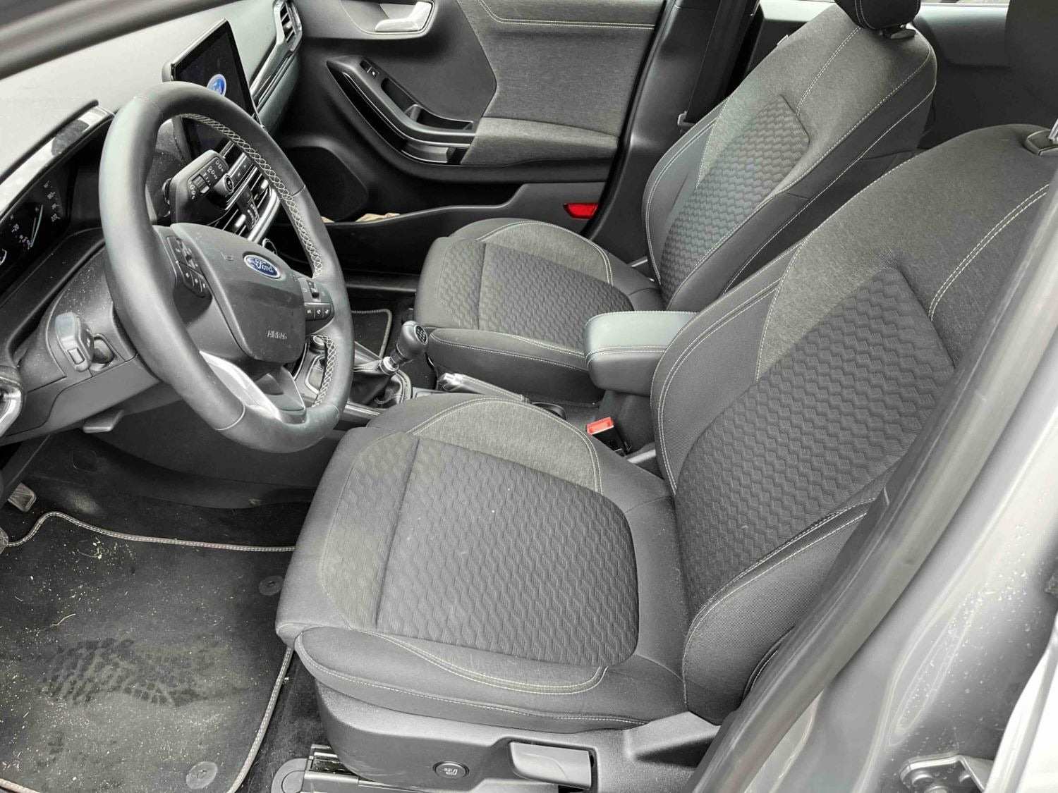 Grå Ford Puma fra 2020