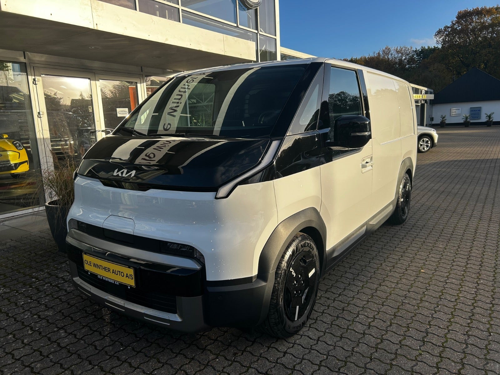 Kia PV5 71 Cargo L2H1 Long Range Work