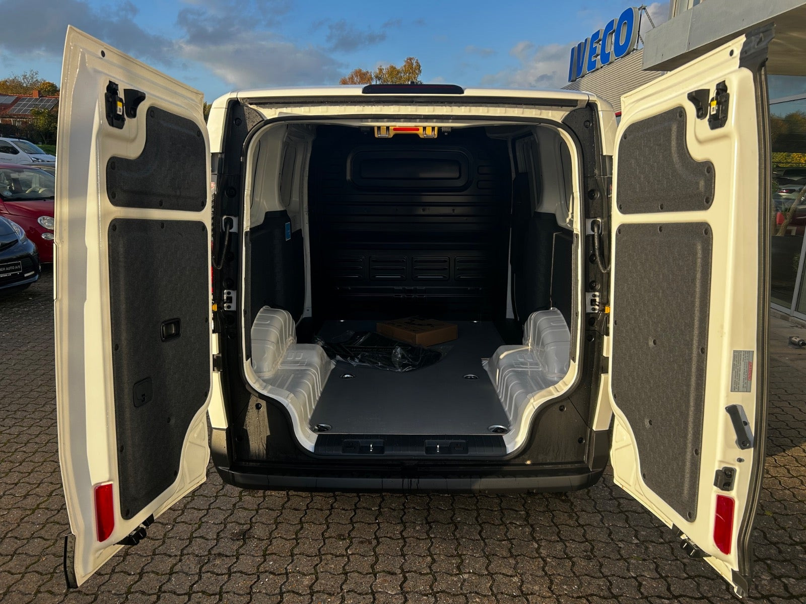 Hvid Kia PV5 fra 2026