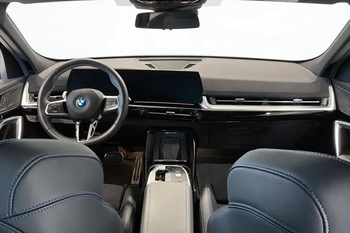 Sort BMW iX2 fra 2025