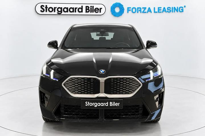 Sort BMW iX2 fra 2025