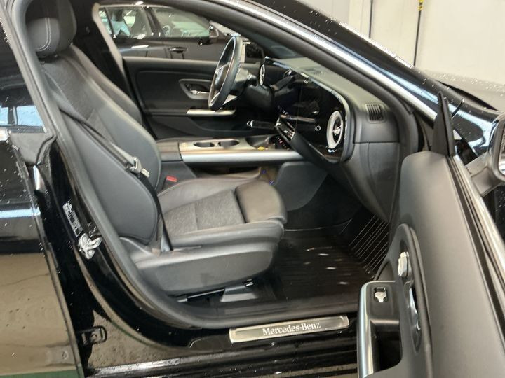 Sort Mercedes CLA250+ fra 2025