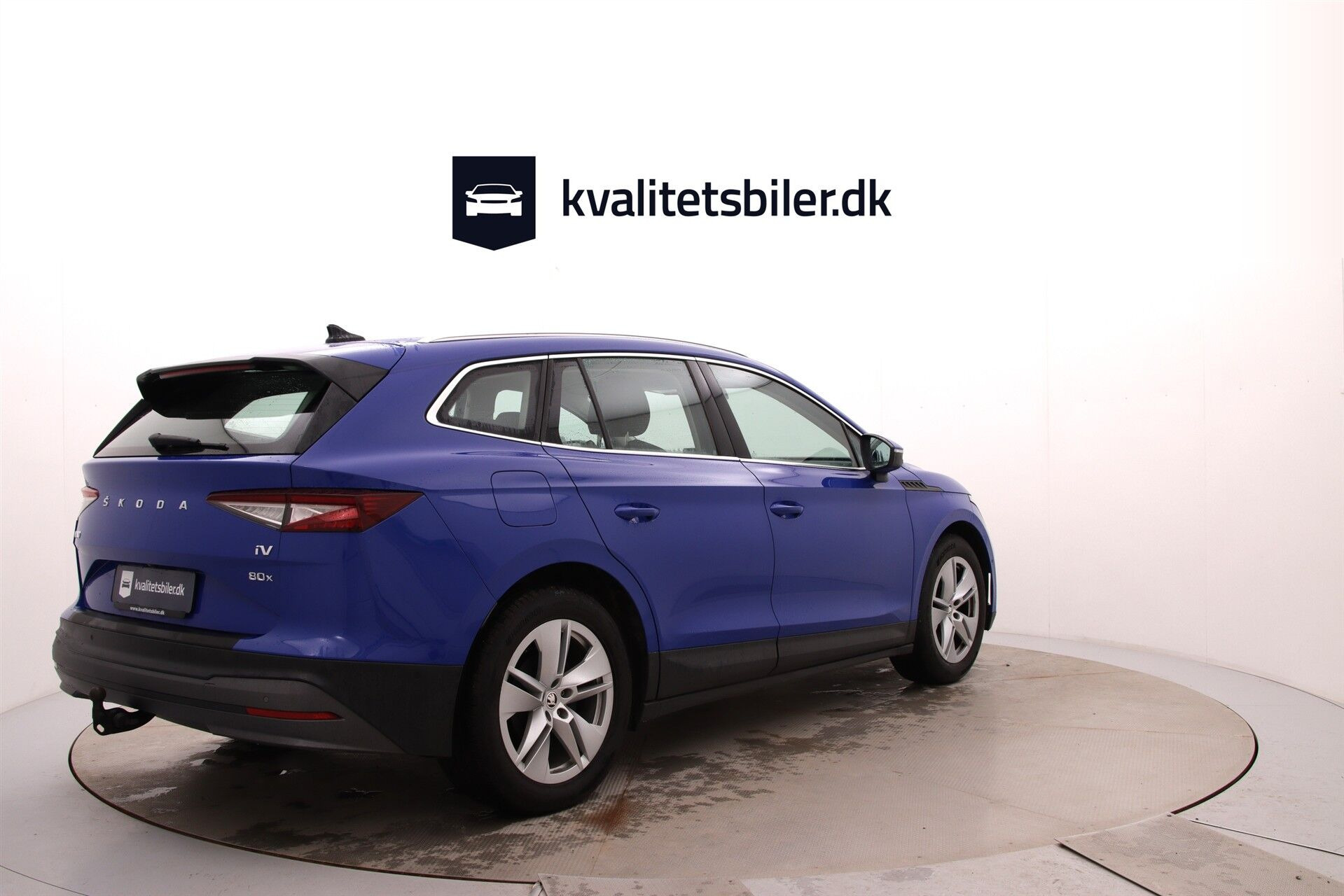 Blå Skoda Enyaq fra 2022