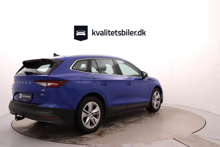 Blå Skoda Enyaq fra 2022