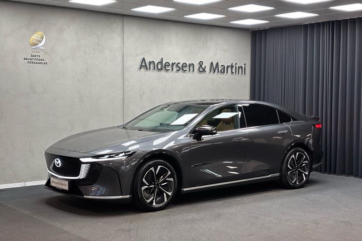 Grå Mazda 6e fra 2026