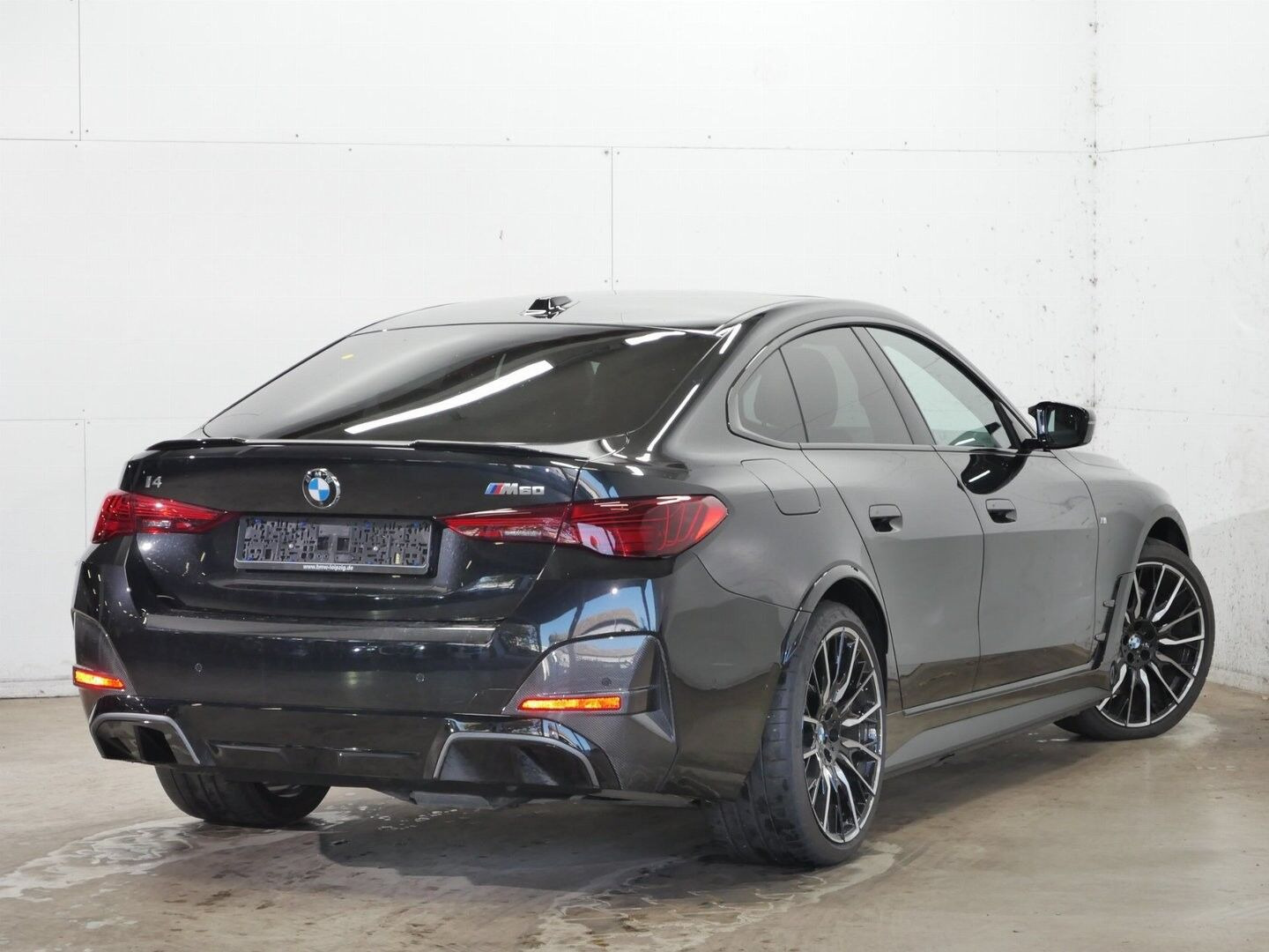 Sort BMW i4 fra 2025