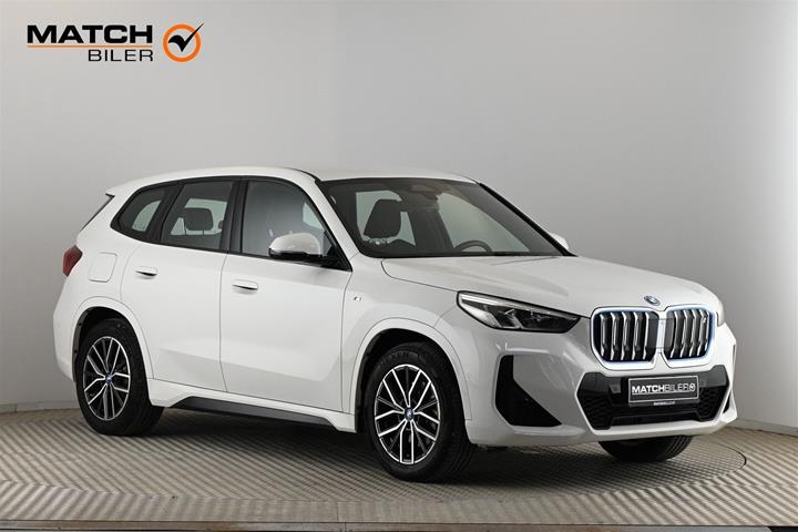 Hvid BMW iX1 fra 2023
