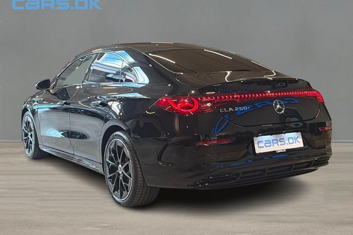 Sort Mercedes CLA250+ fra 2026