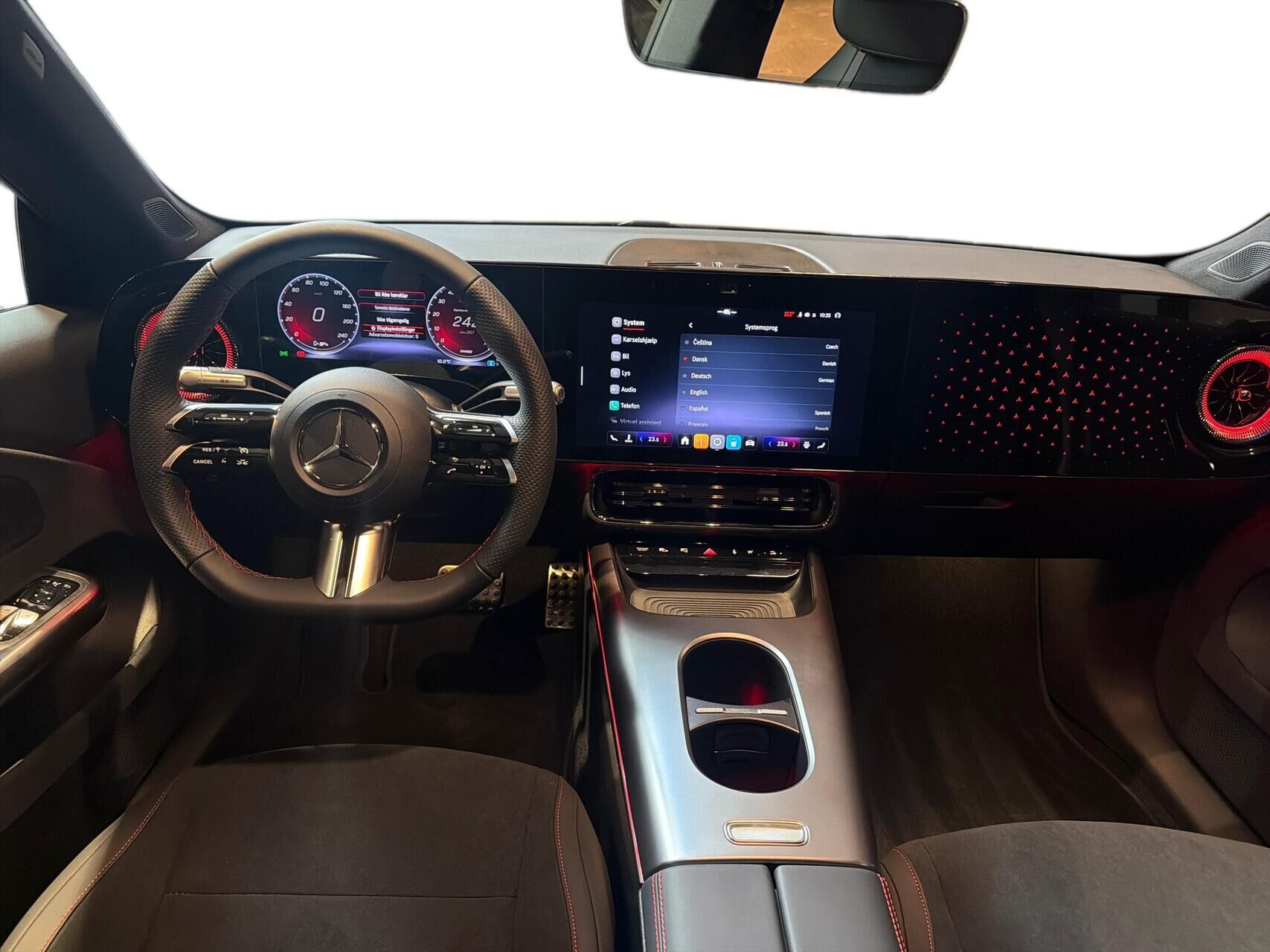 Sort Mercedes CLA250+ fra 2026