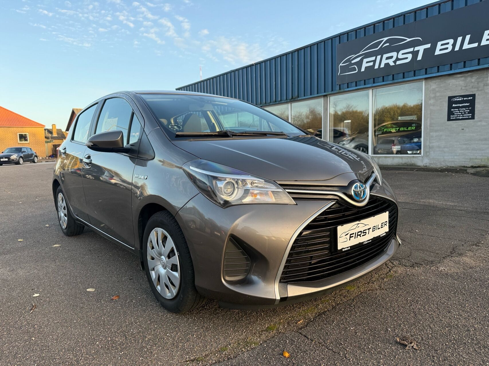 Toyota Yaris 1,5 Hybrid H2 E-CVT 100HK 5d Trinl. Gear