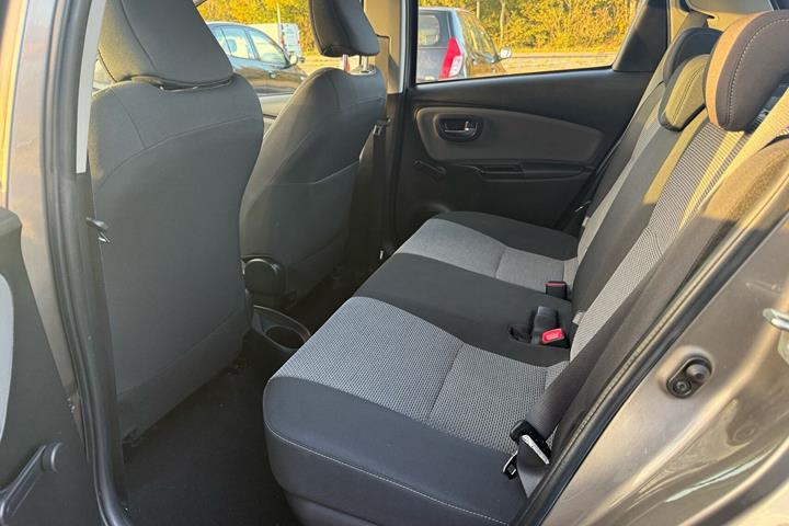 undefined Toyota Yaris fra 2016