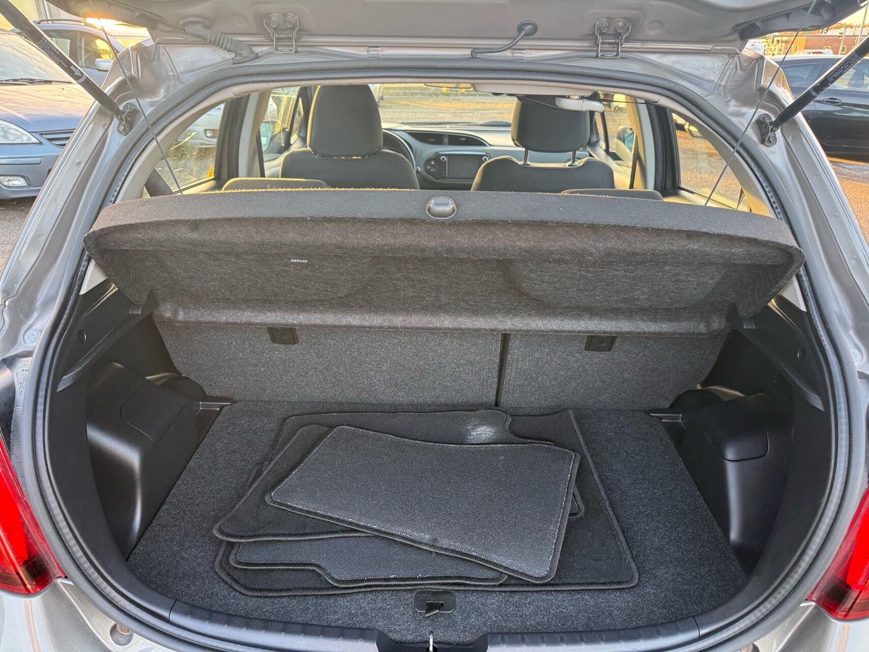 undefined Toyota Yaris fra 2016