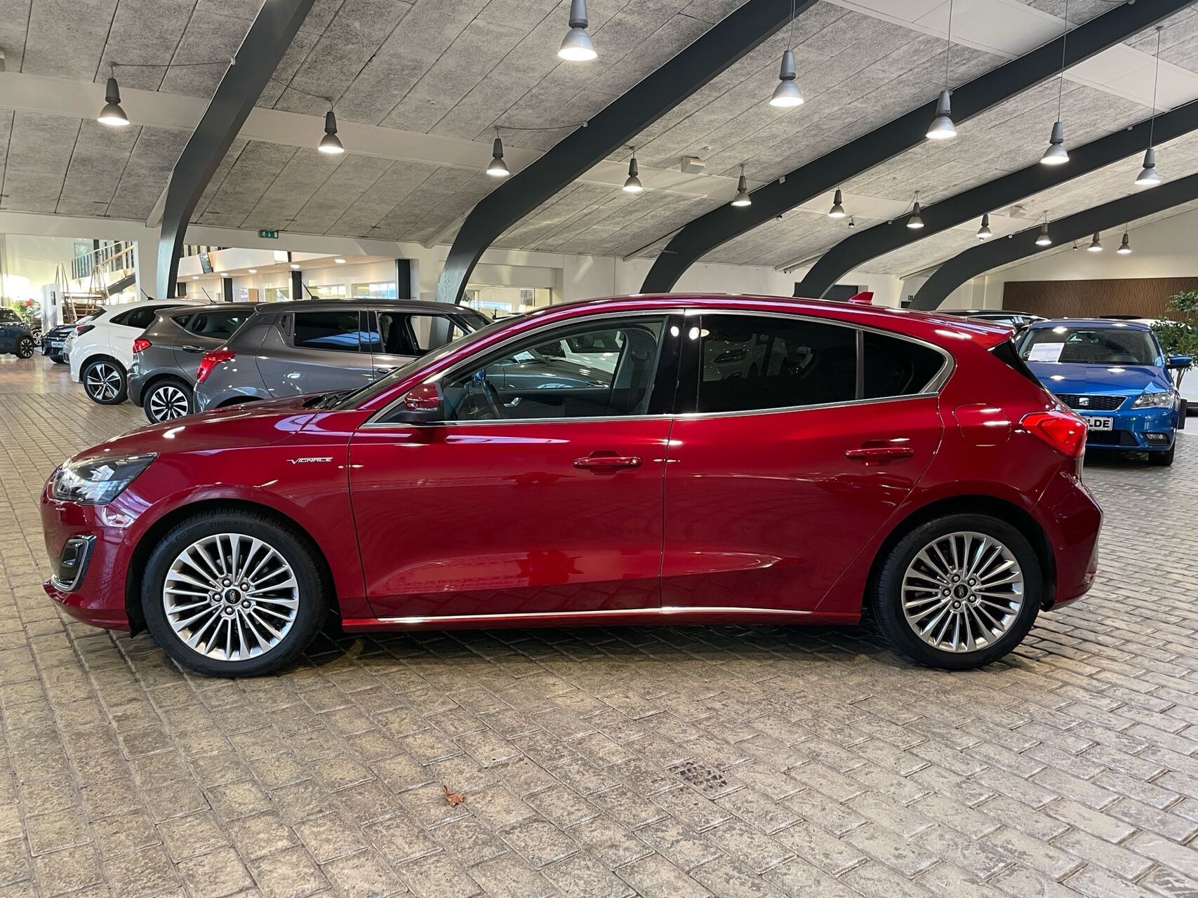 Rød Ford Focus fra 2019