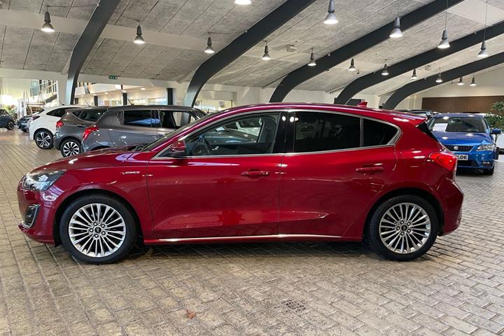 Rød Ford Focus fra 2019