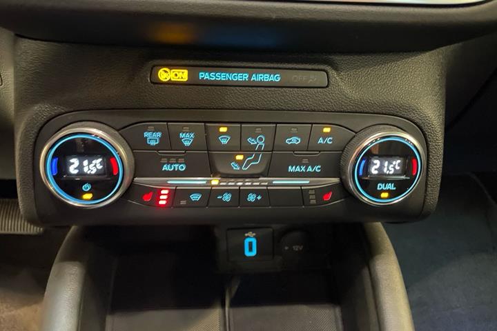 Rød Ford Focus fra 2019
