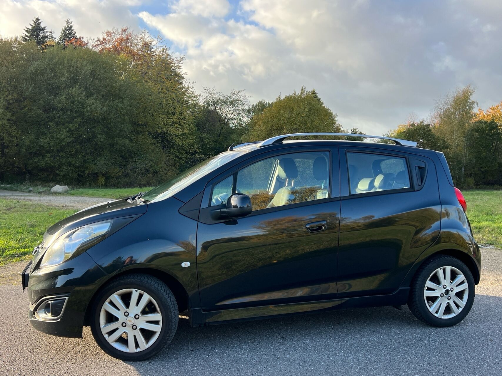 Sort Chevrolet Spark fra 2014