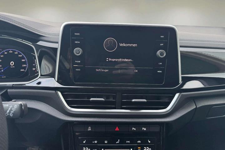 Hvid VW T-Roc fra 2022