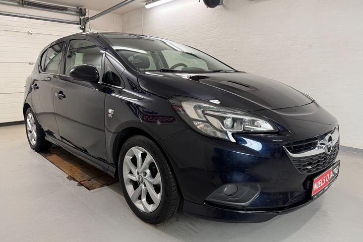 Blå Opel Corsa fra 2019