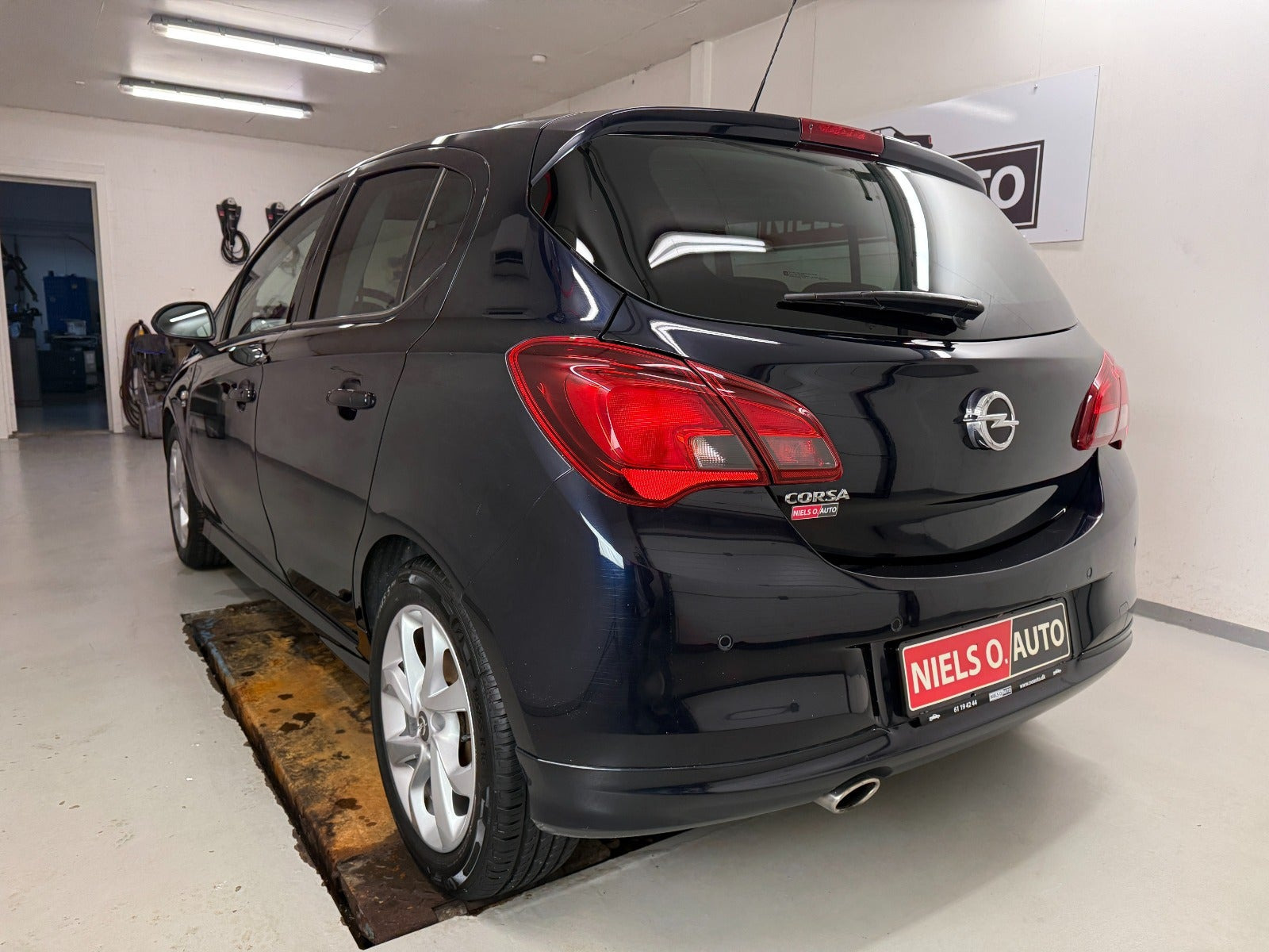 Blå Opel Corsa fra 2019