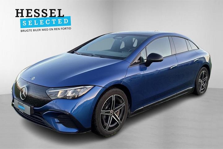 Blå Mercedes EQE300 fra 2022