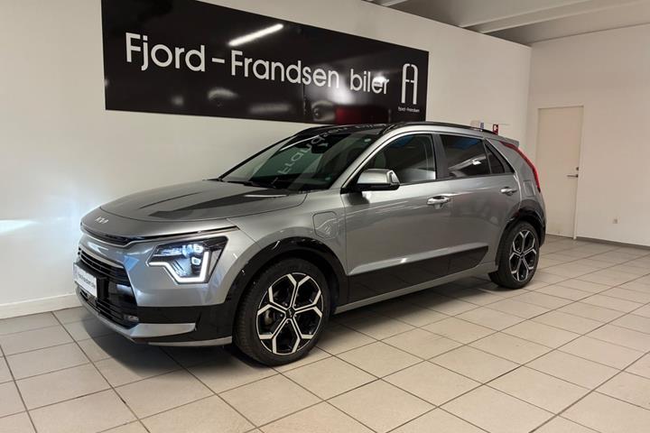 Sølv Kia Niro fra 2023