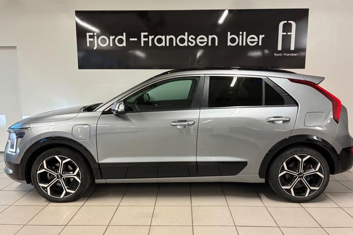 Sølv Kia Niro fra 2023