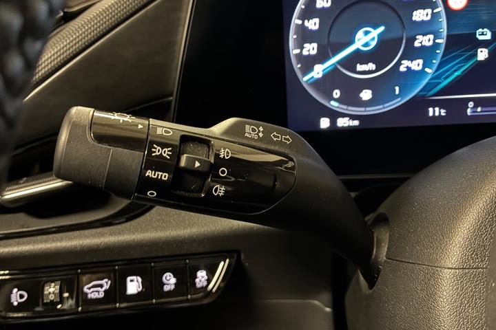 Sølv Kia Niro fra 2023