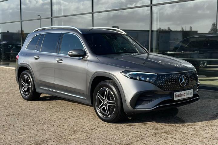 Grå Mercedes EQB250+ fra 2024